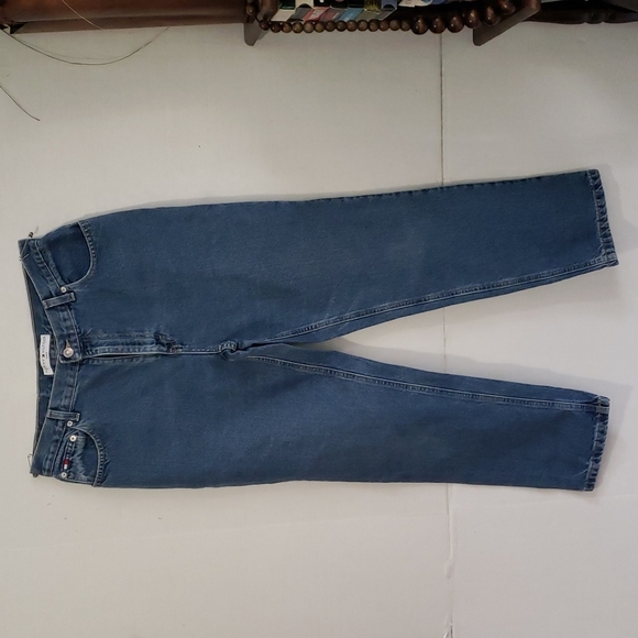 TOMMY HILFIGER HIGH RISE TAPERED MOM FIT JEAN'S - Picture 3 of 7